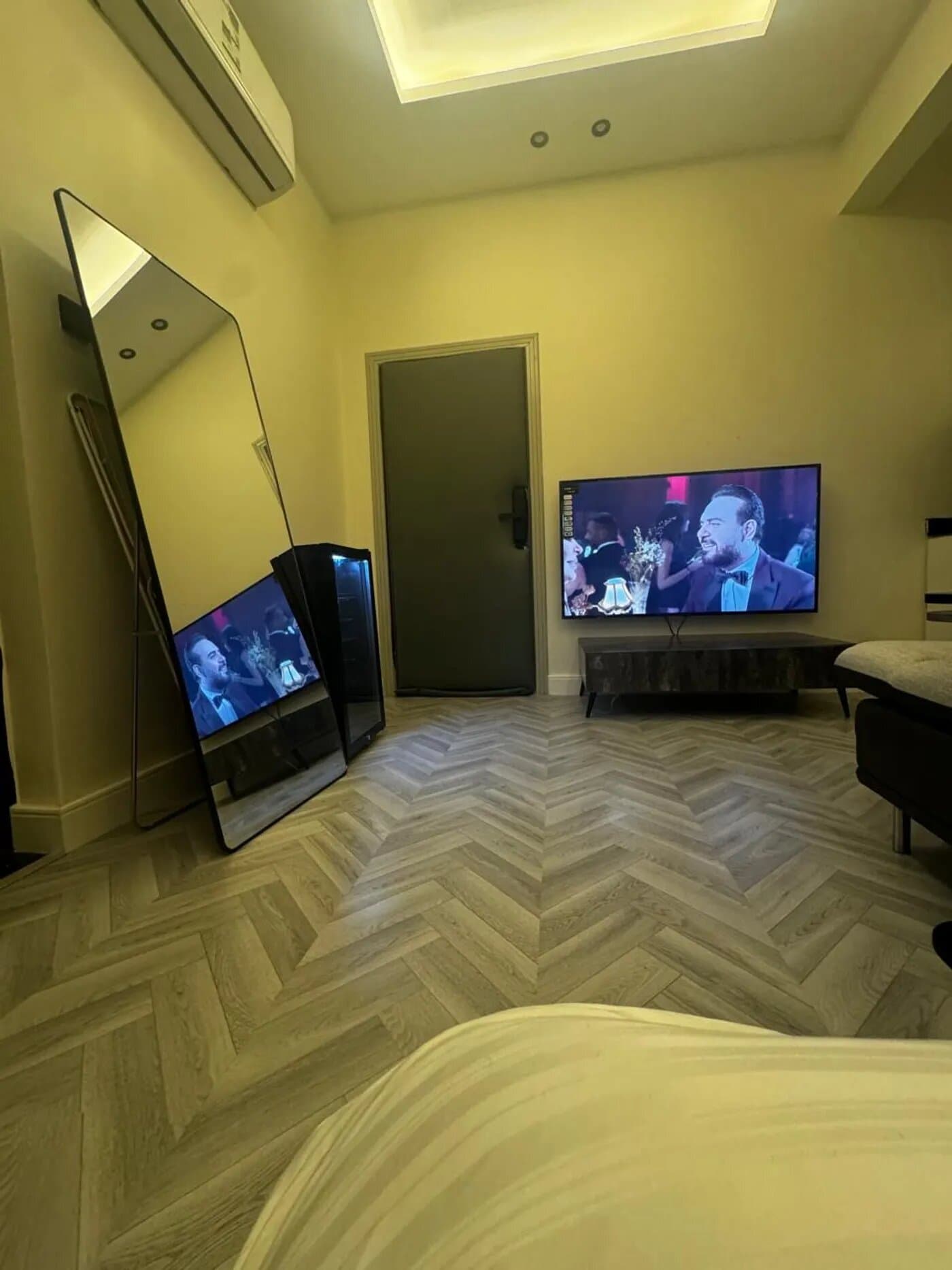 استديو بسرير ماستروجلسة دخول ذكي 10