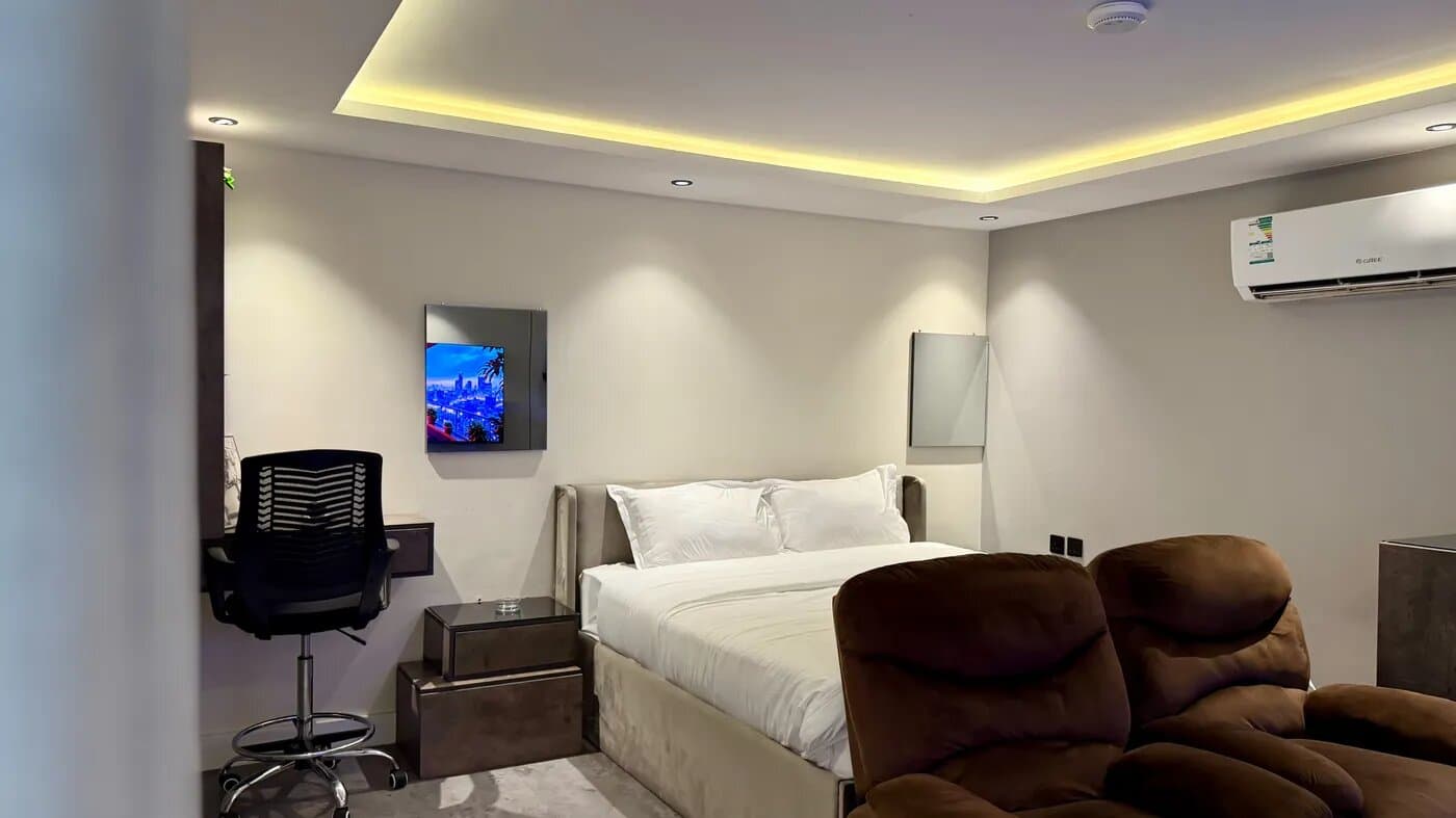 استديو هادئ بسرير ماستر دخول ذكي 4