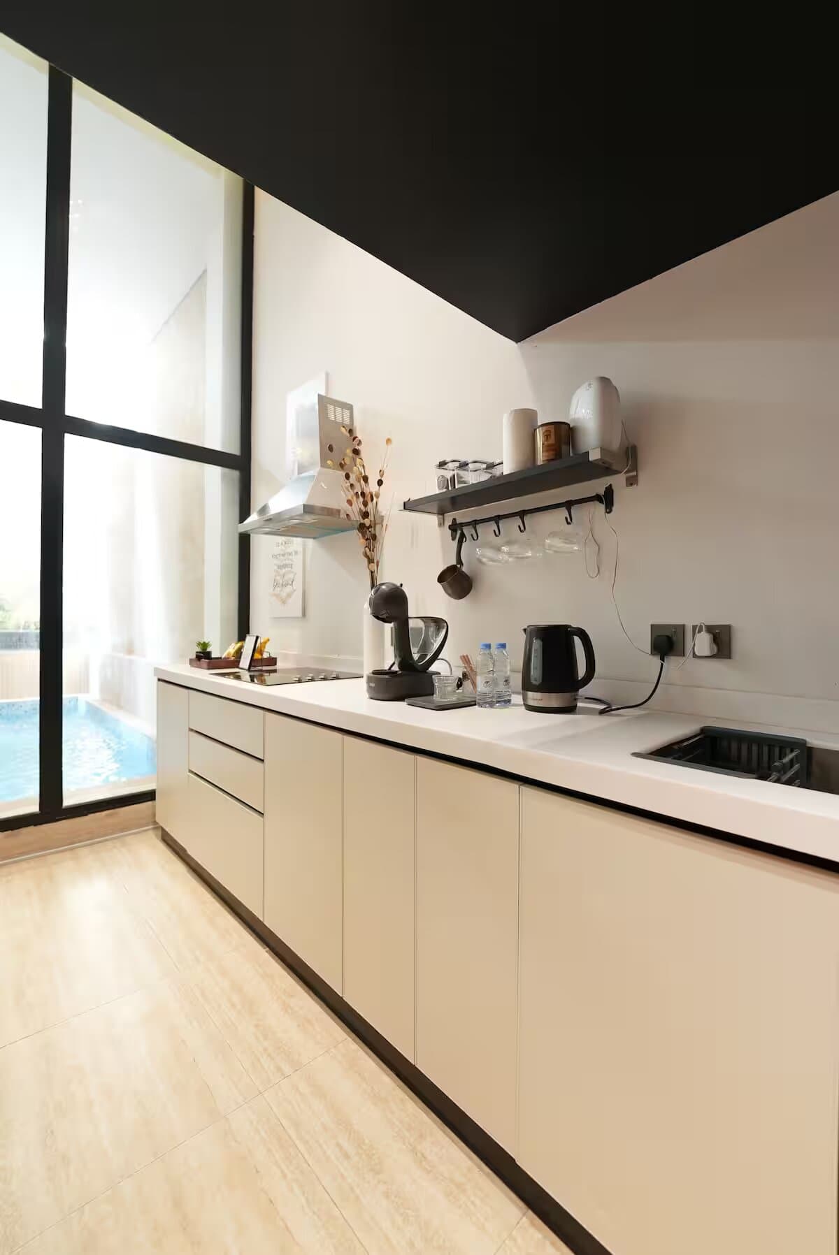 Penthouse swimming pool & Cinema 12