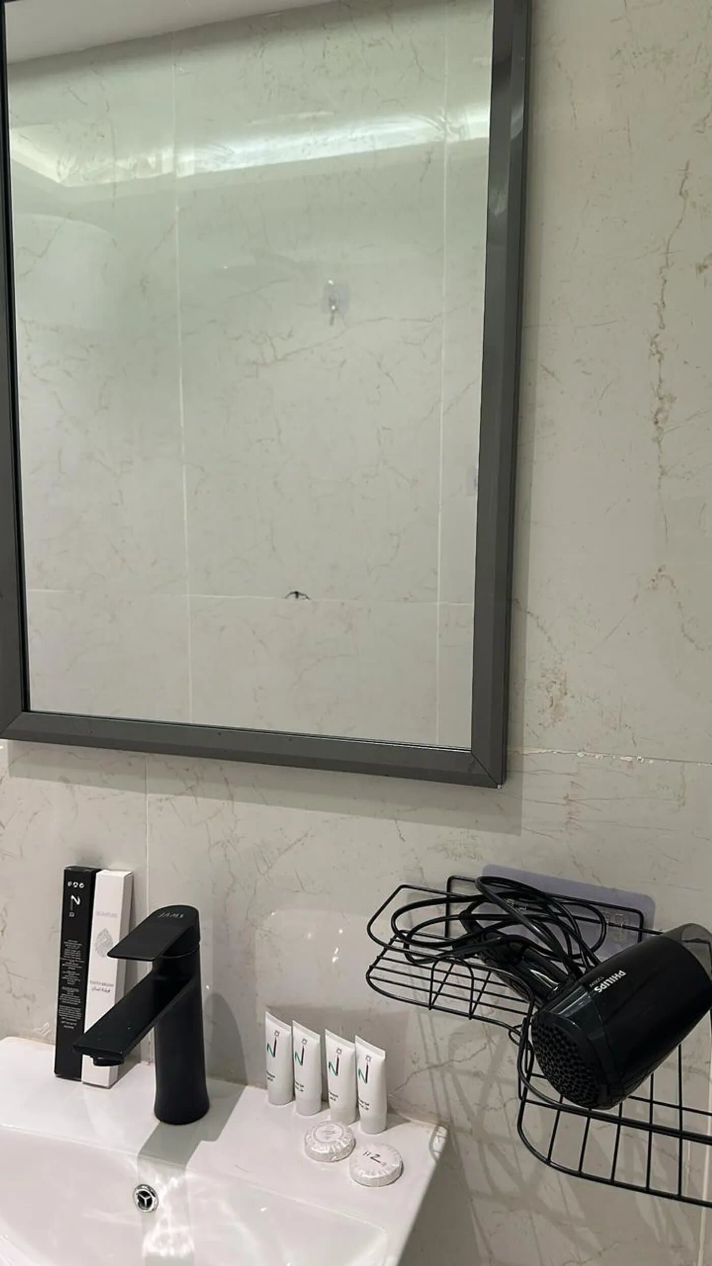 استديو هادئ بدخول ذاتي 6