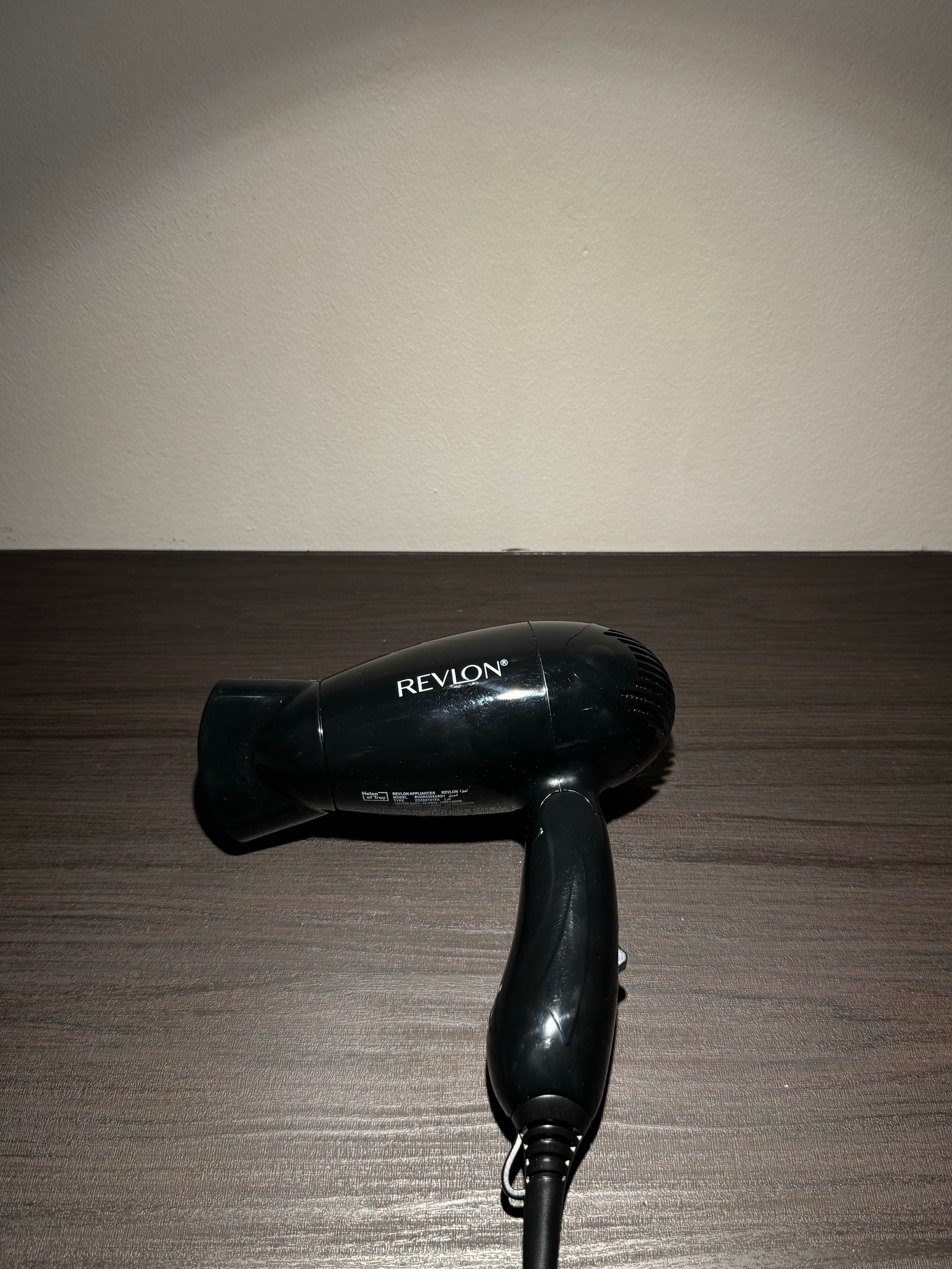 غرفه نوم و صالة مودرن دخول ذاتي في حي ال 10