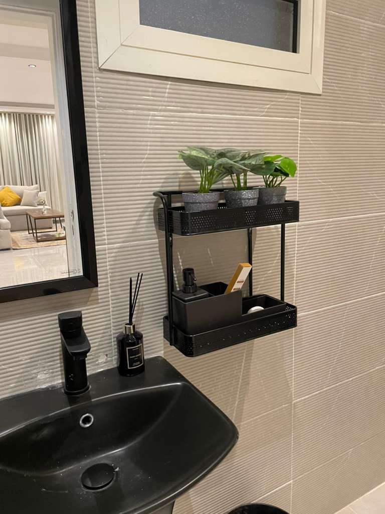 شقة واسعة بمدخل خاص وحديقة في الملقا البوليفارد 15