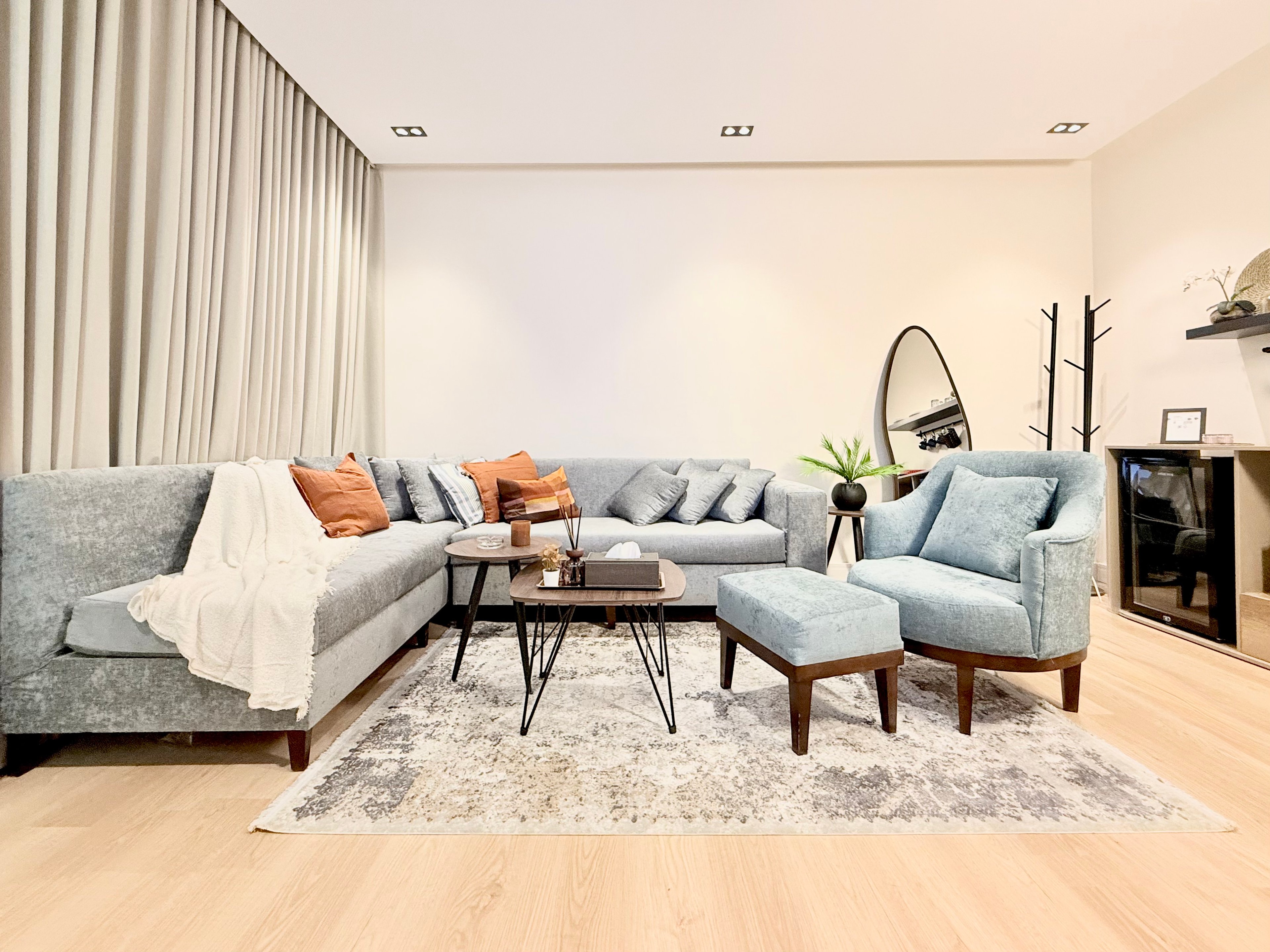 استوديو انيق وهادئ 12