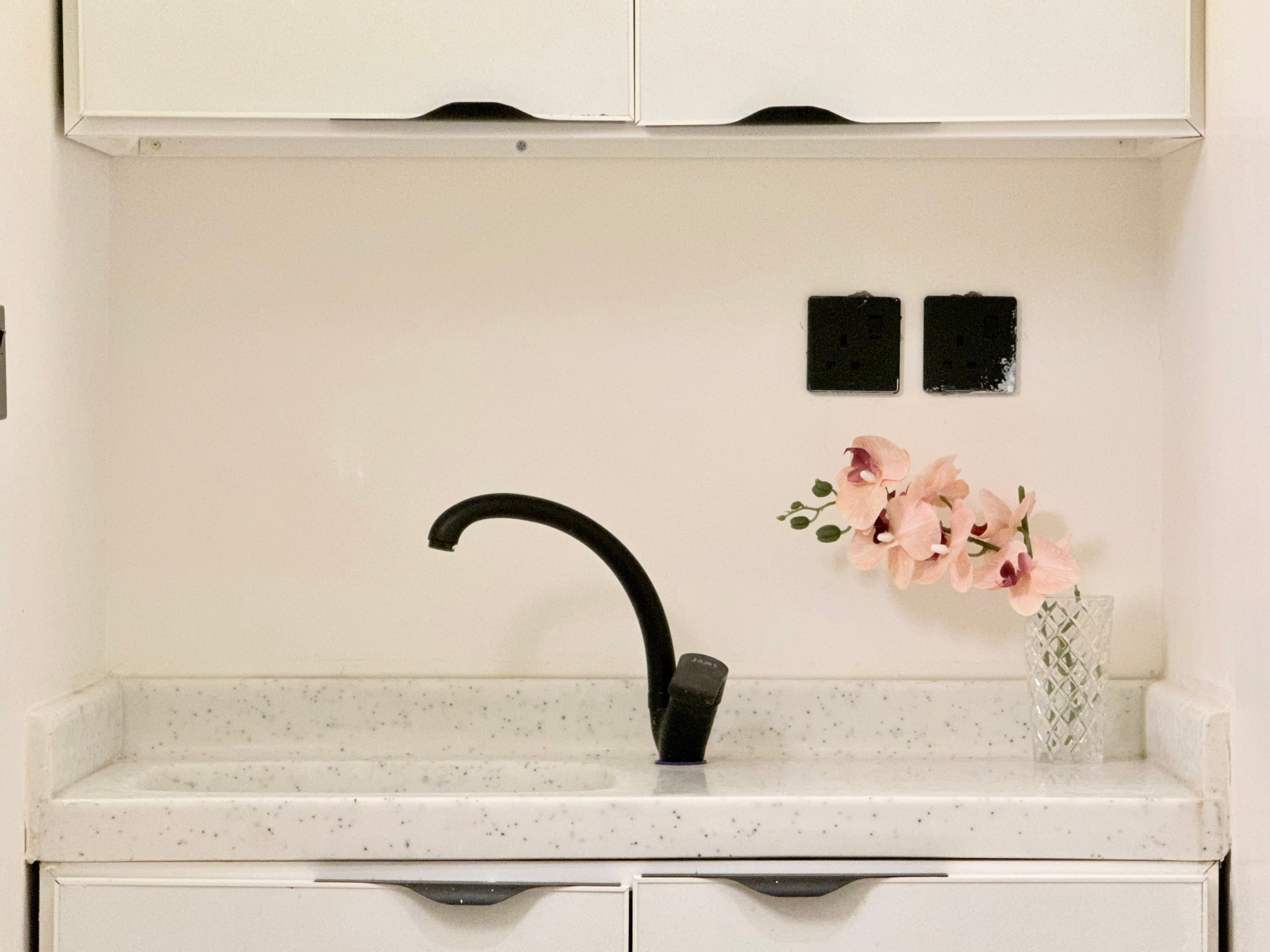 استوديو انيق وهادئ 15