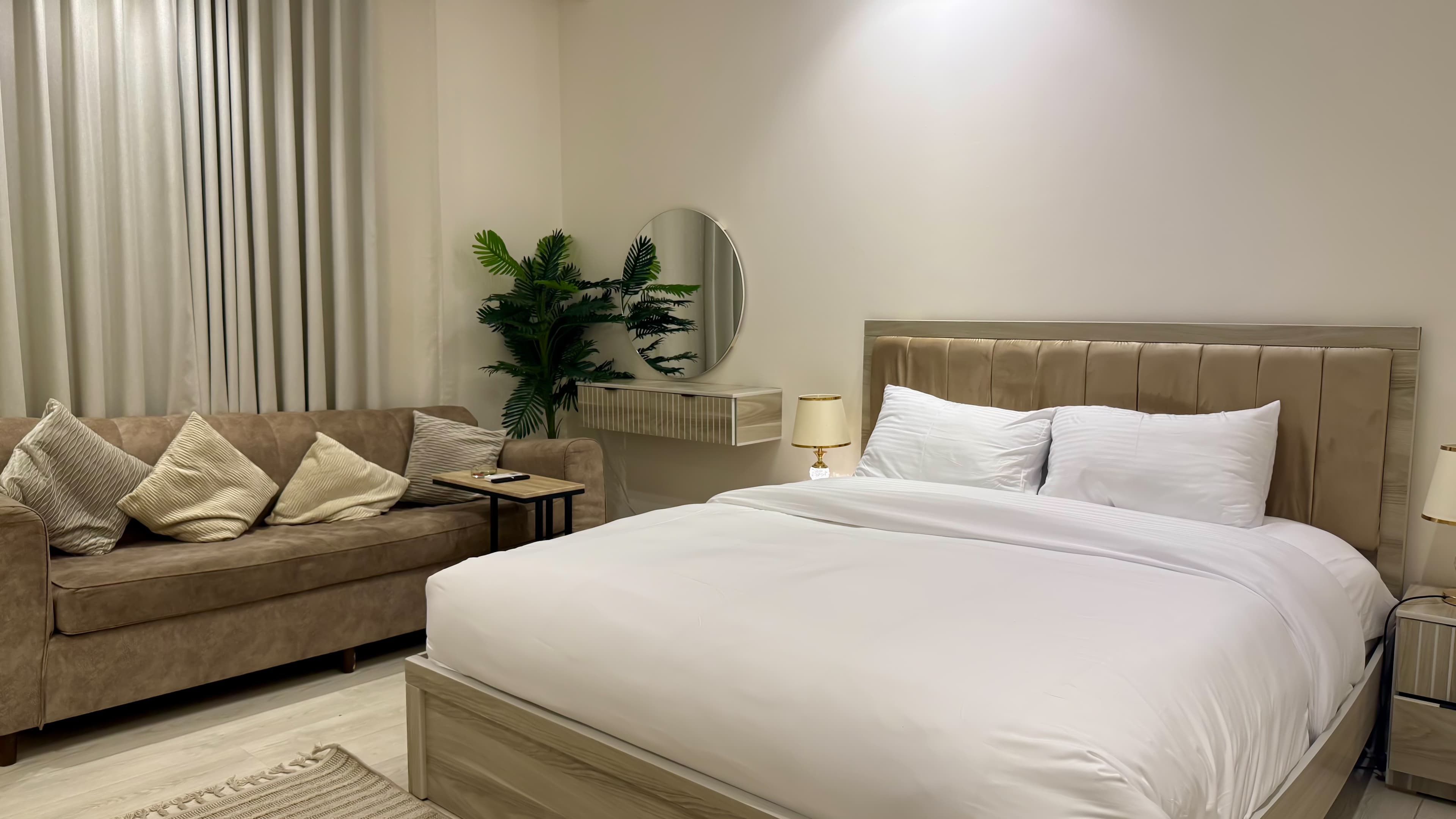 شقة بغرفة وصاله 10