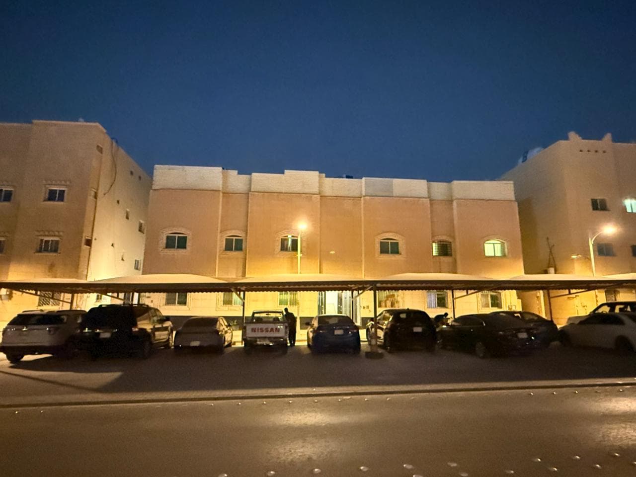 شقة بغرفة وصاله 16