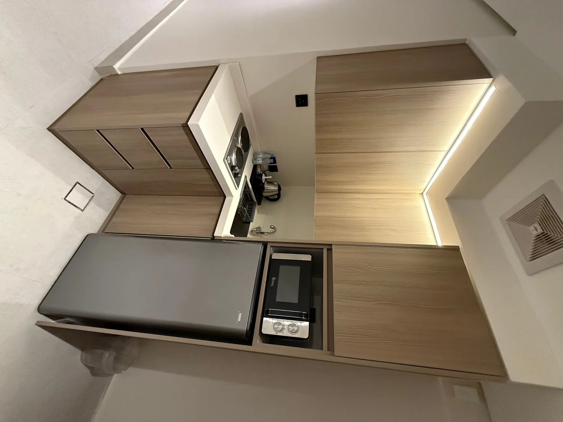 شقة بتصميم أنيق 12