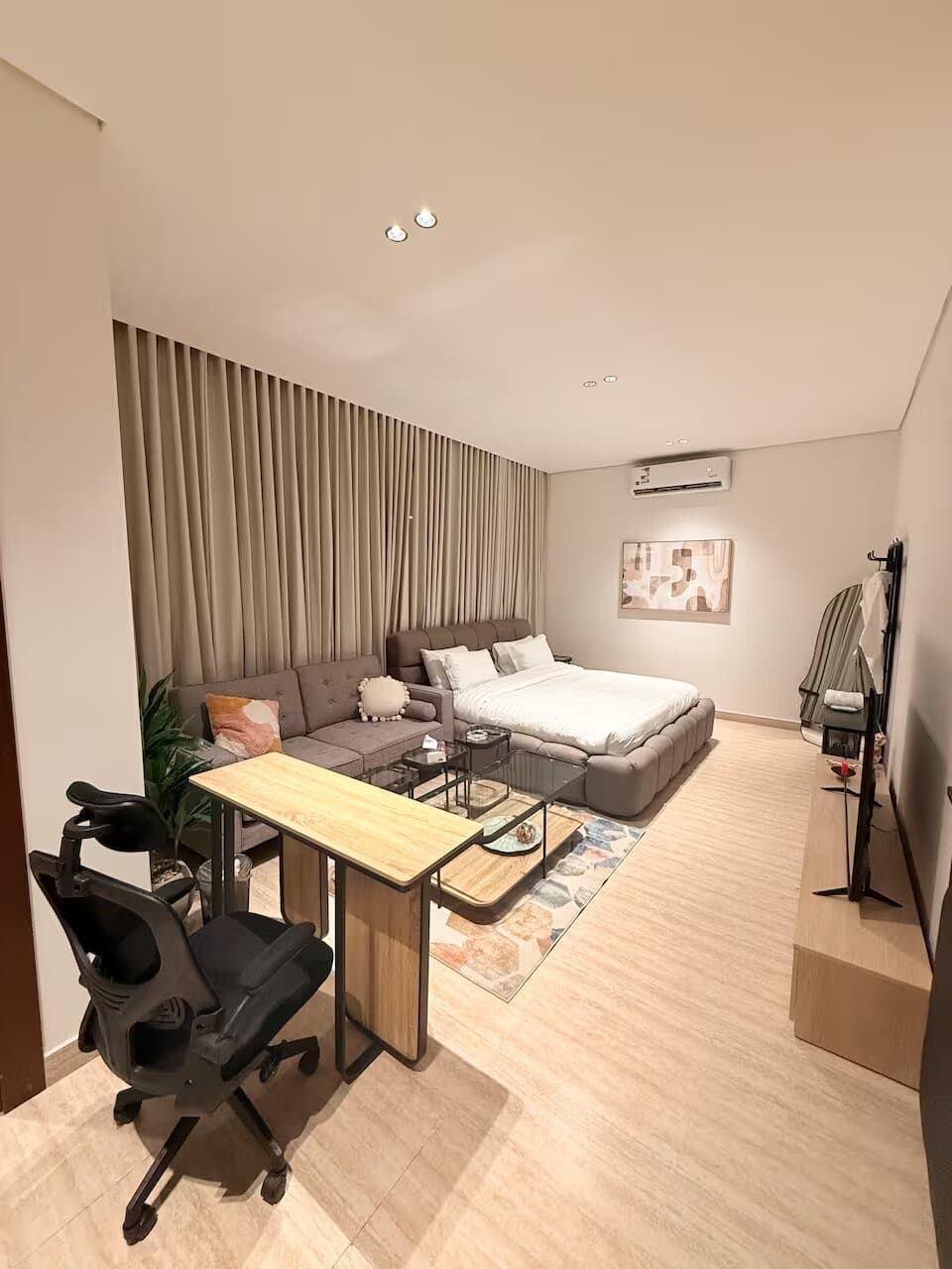 استوديو أعمال بالقرب من المطار 3