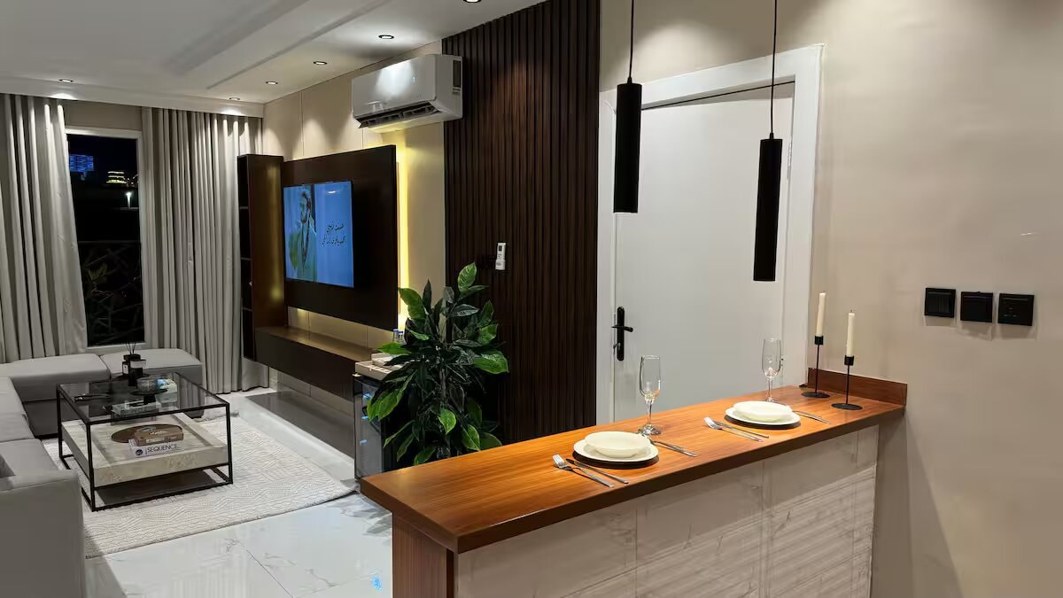 جناح بإطلالة مميزه 9