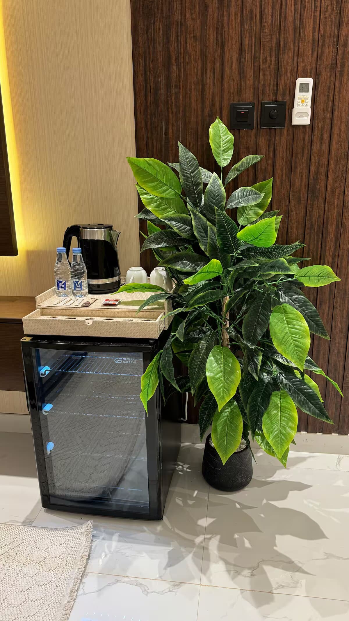 جناح بإطلالة مميزه 11