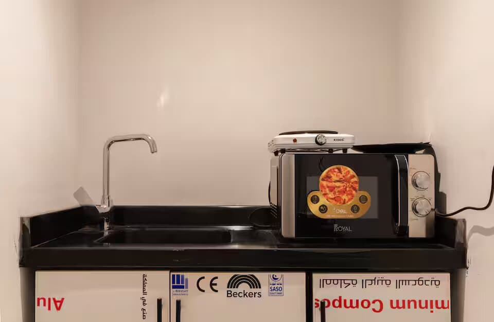 استديو فاخر 8