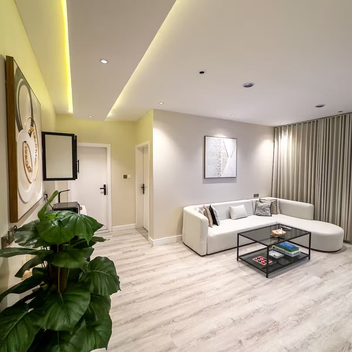 شقة امام البوليفارد 3