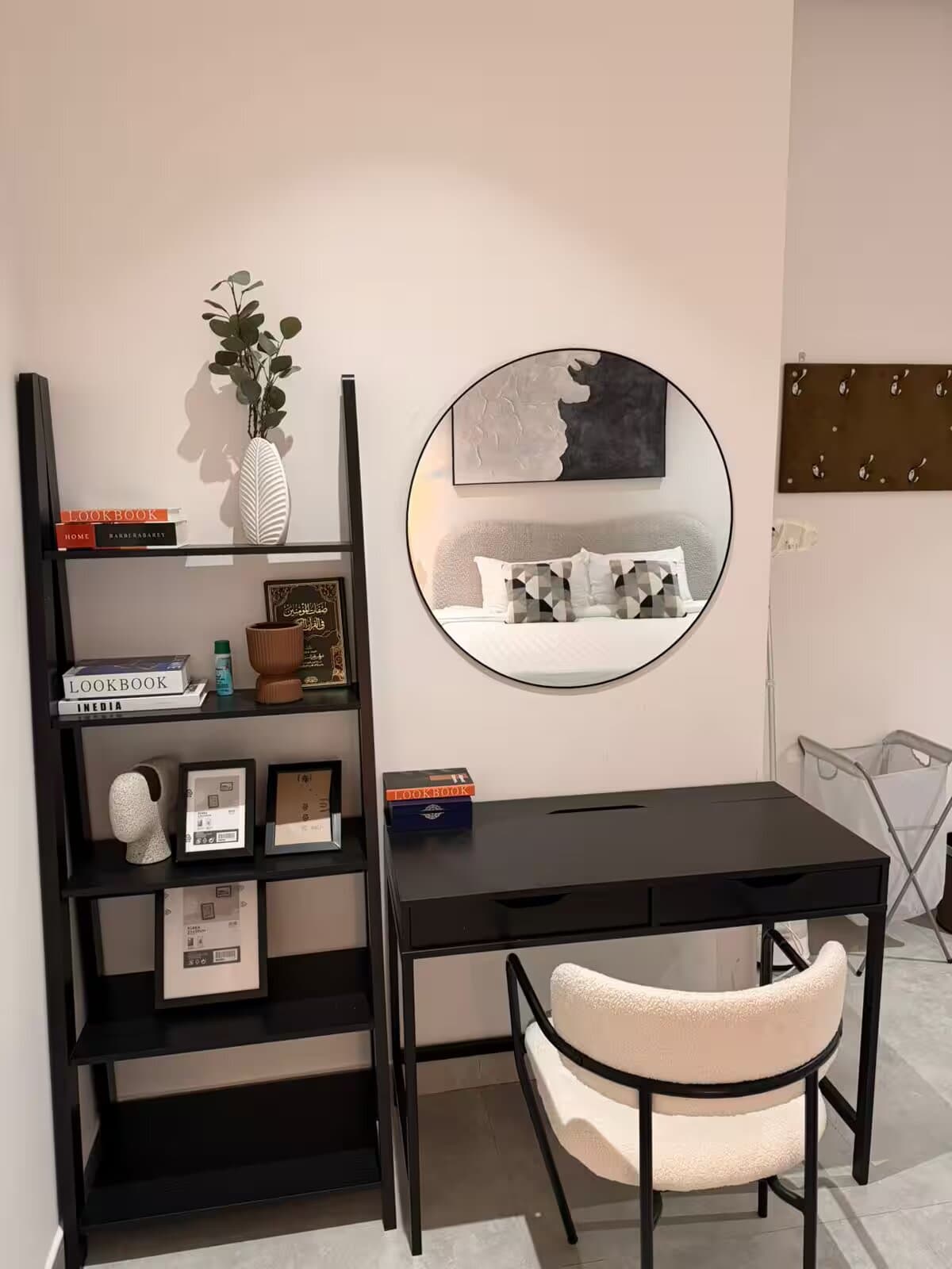 غرفتا نوم و صالة 9