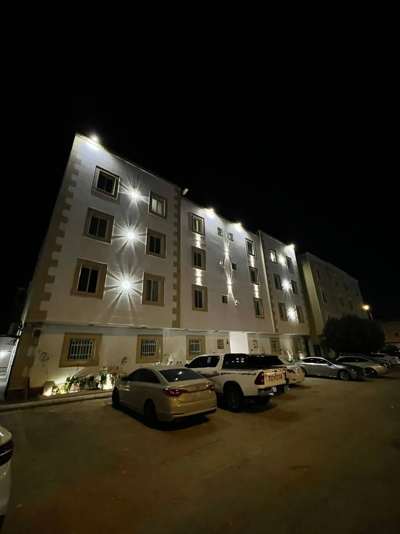 شقة بغرفة نوم وصالة 7