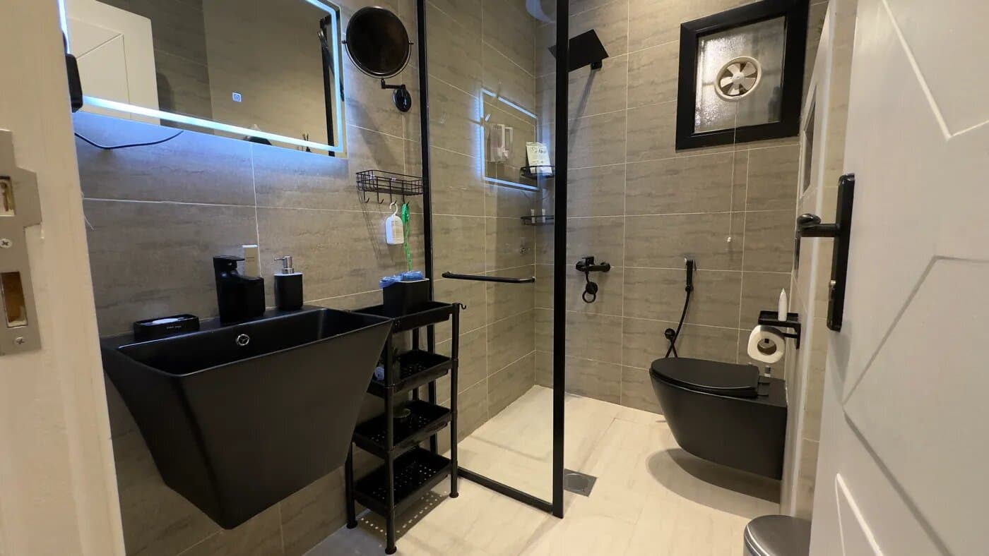 استديو بأثاث مريح 8