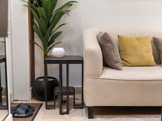 استديو بمدخل خاص 6