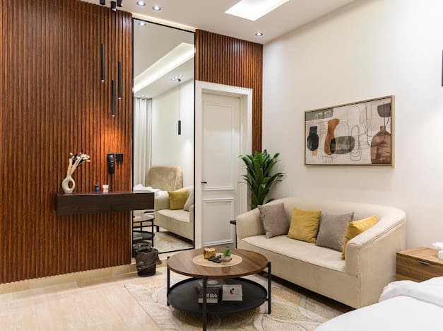 استديو بمدخل خاص 8