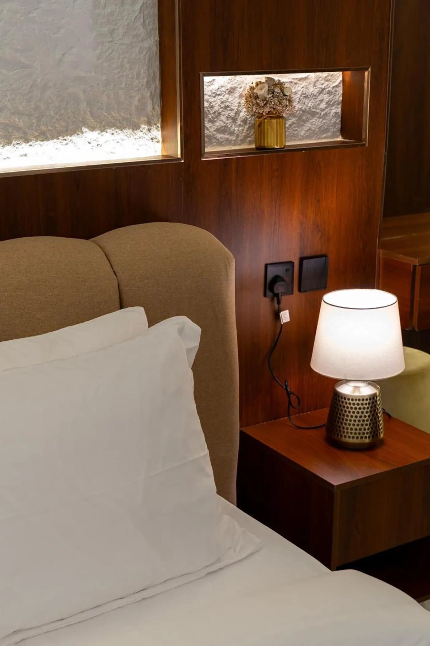 Golden Glow Apt, 65 3