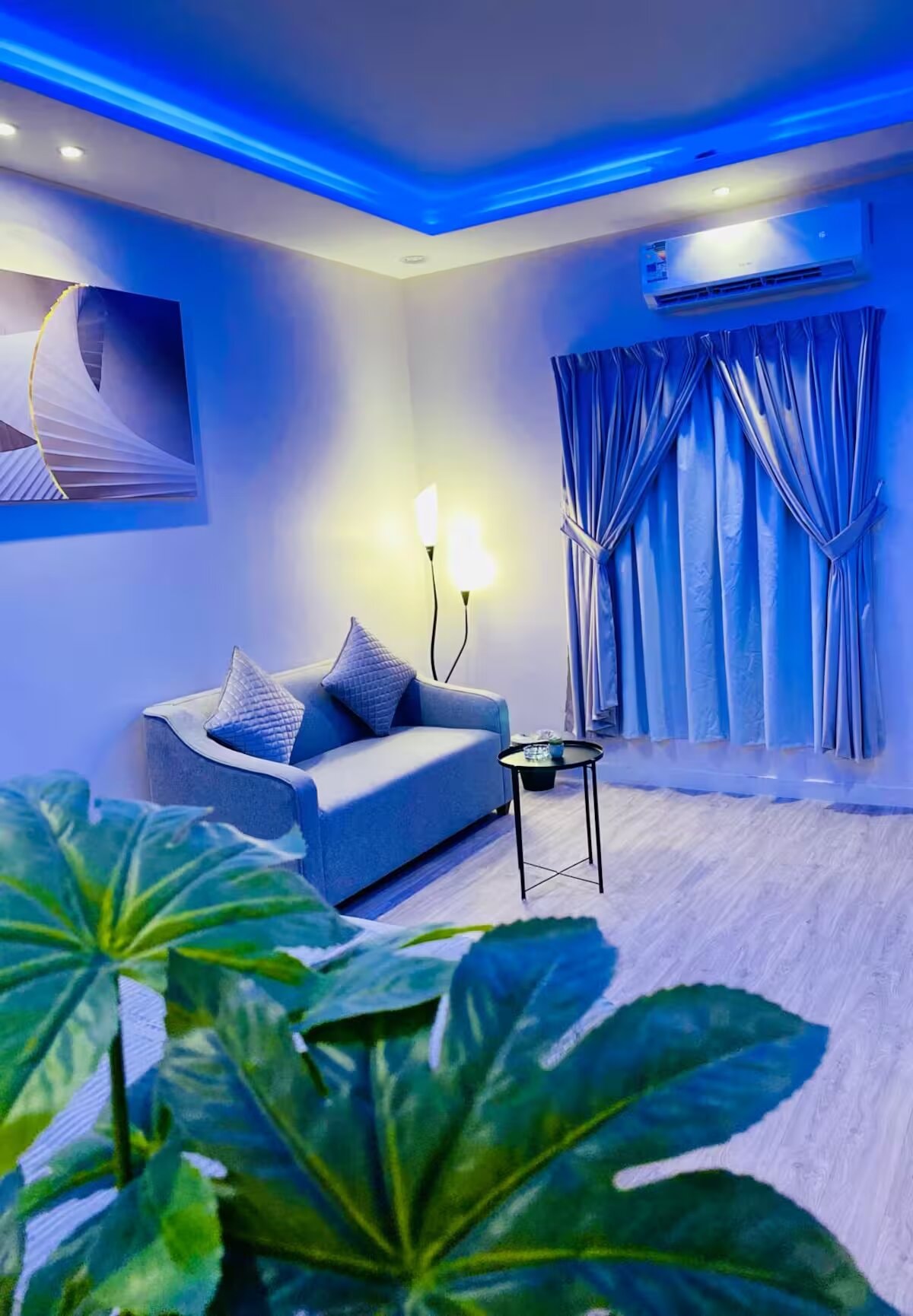 استديو بسرير ماستر 2