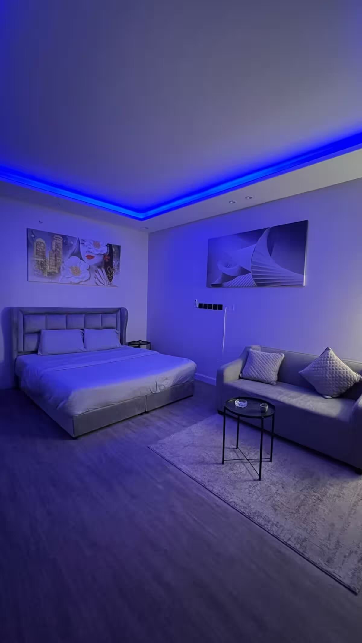 استديو بسرير ماستر 5