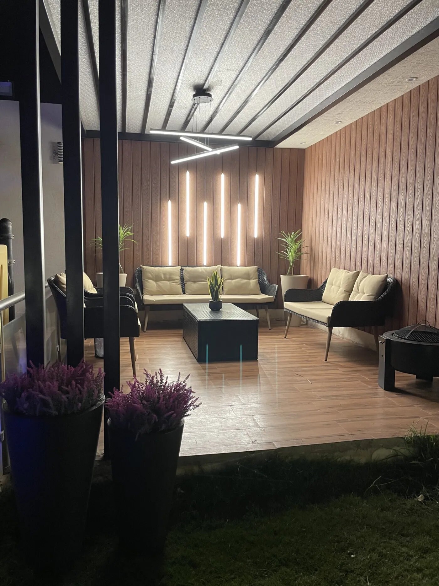 شاليه مودرن بمسبح 2