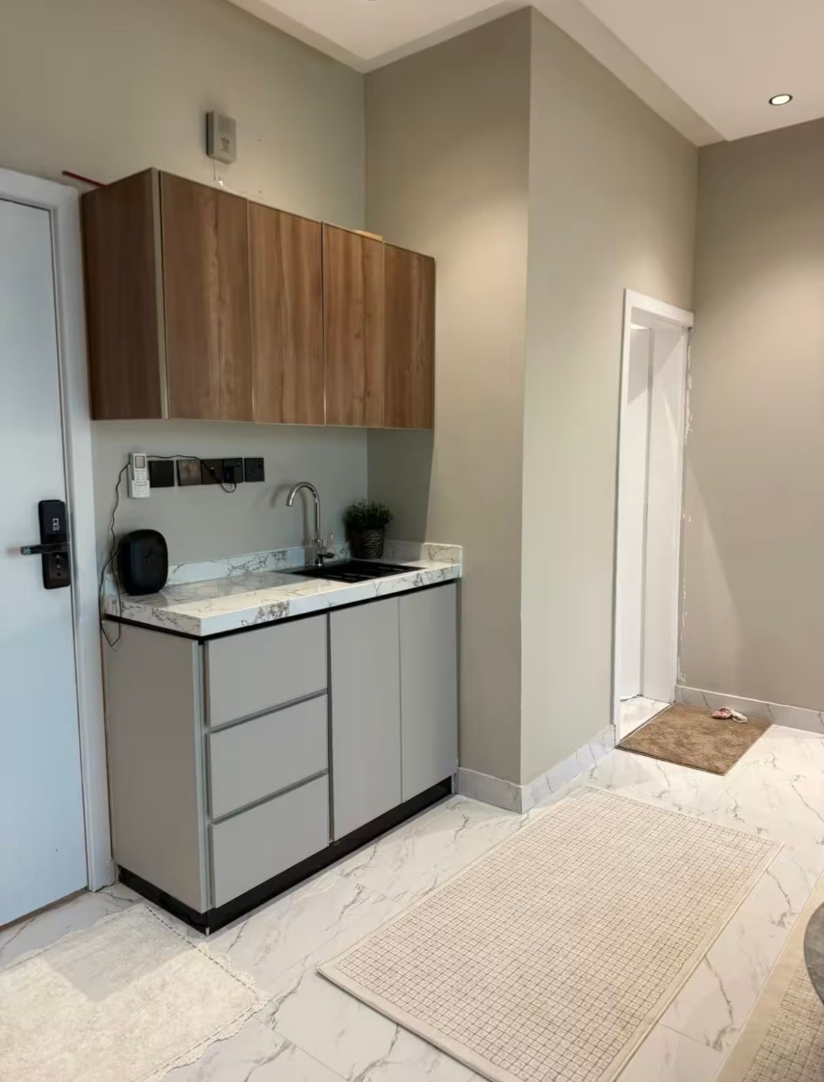 شقة فاخرة حي حطين دخول ذاتي 4