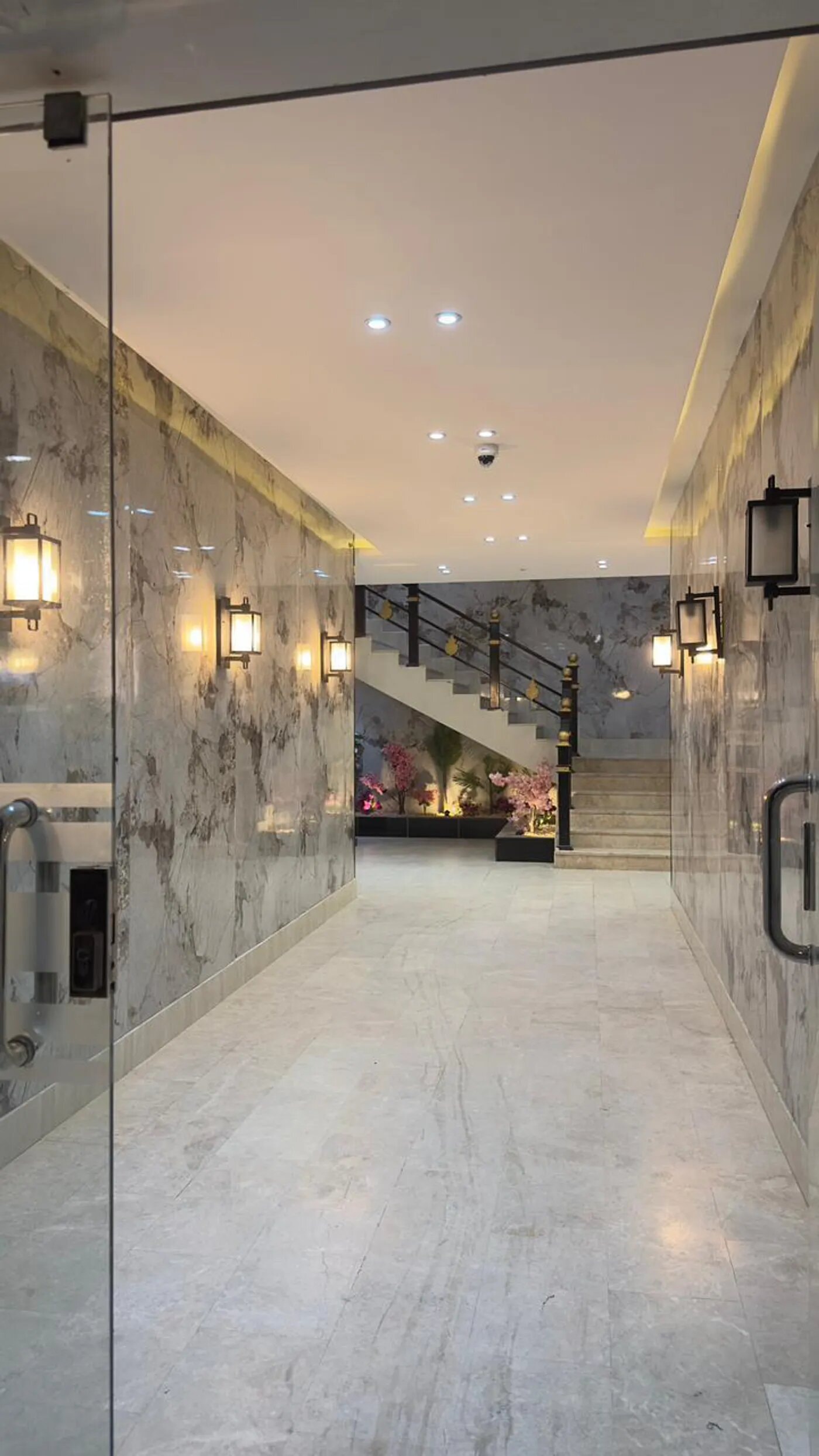 شقة بغرفة نوم وصالة 11