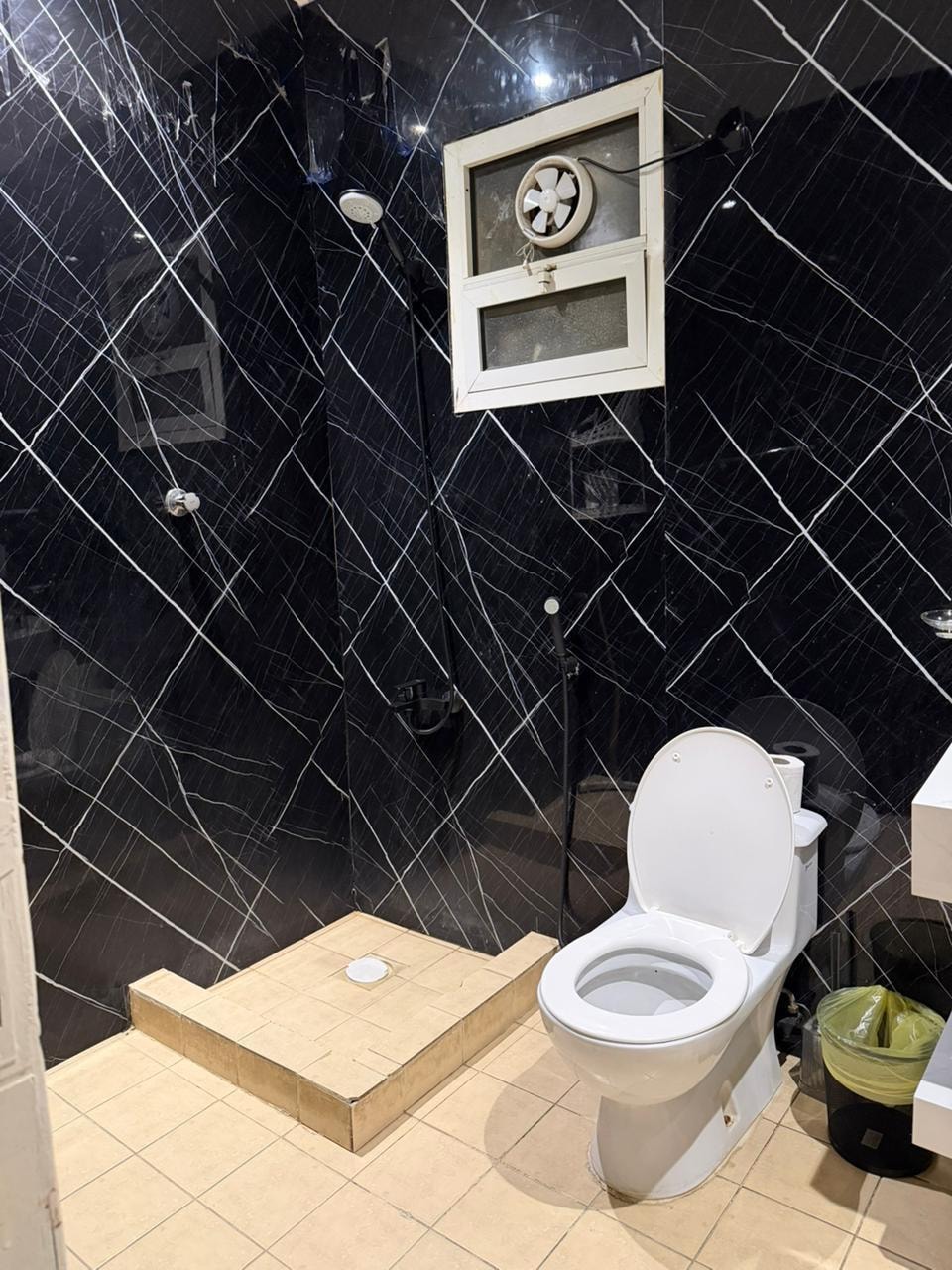 استديو هادئ ومميز 9