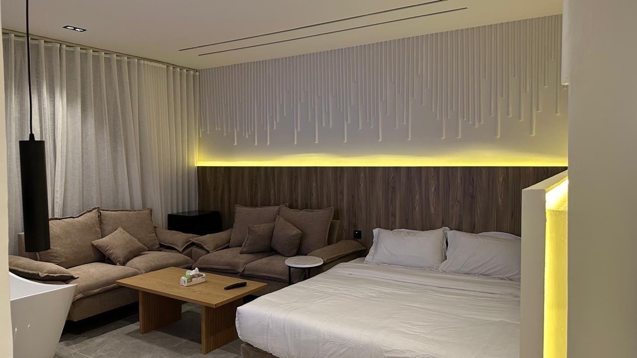 استديو مميز مع بانيو دخول ذكي 2