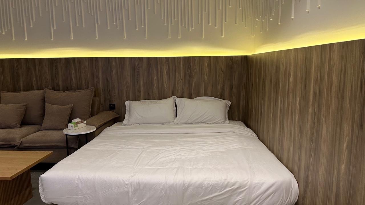 استديو مميز مع بانيو دخول ذكي 6