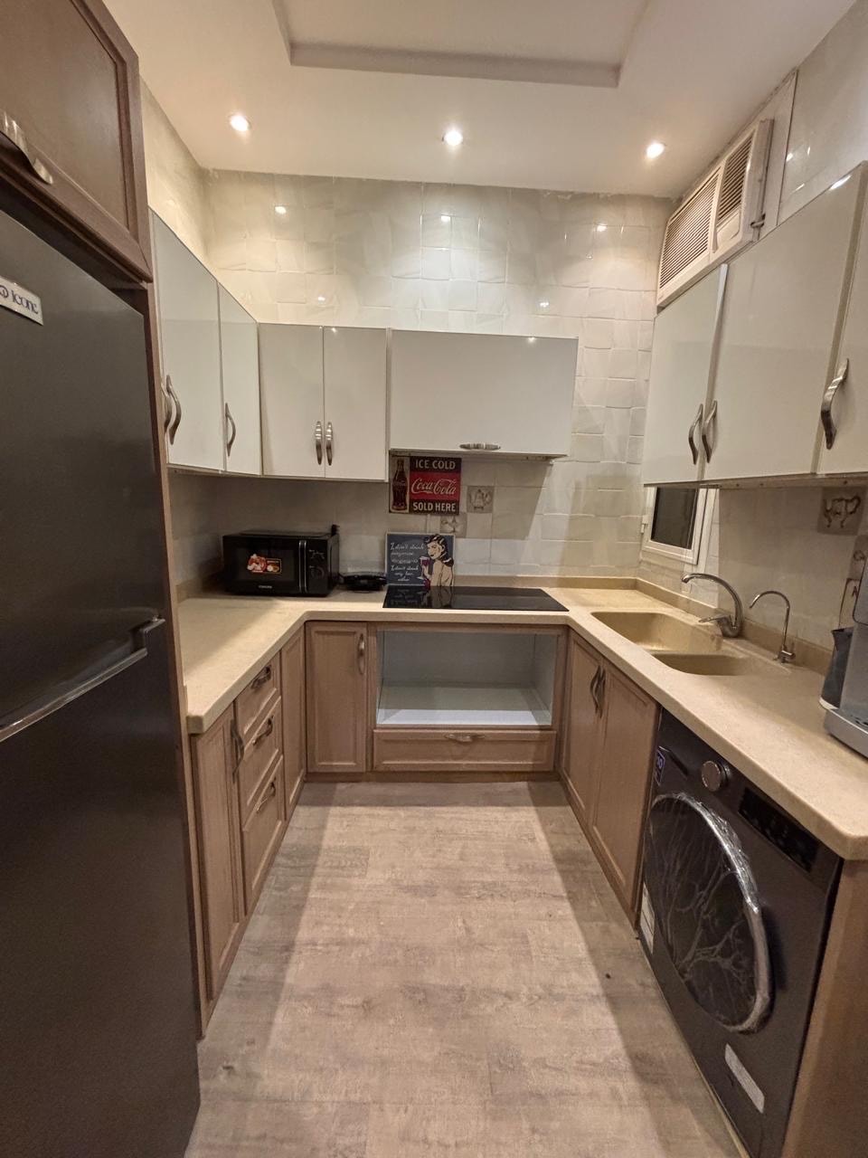 شقة حي الملقا فاخر قريبة من البوليفارد 9