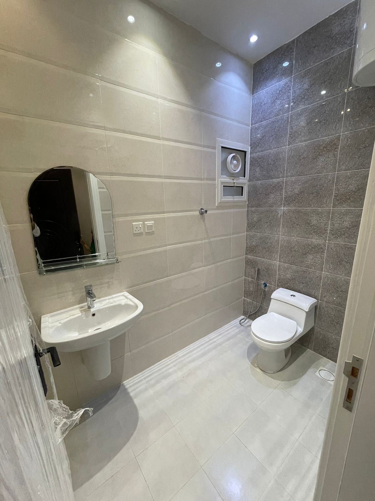 شقة حي الملقا فاخر قريبة من البوليفارد 10