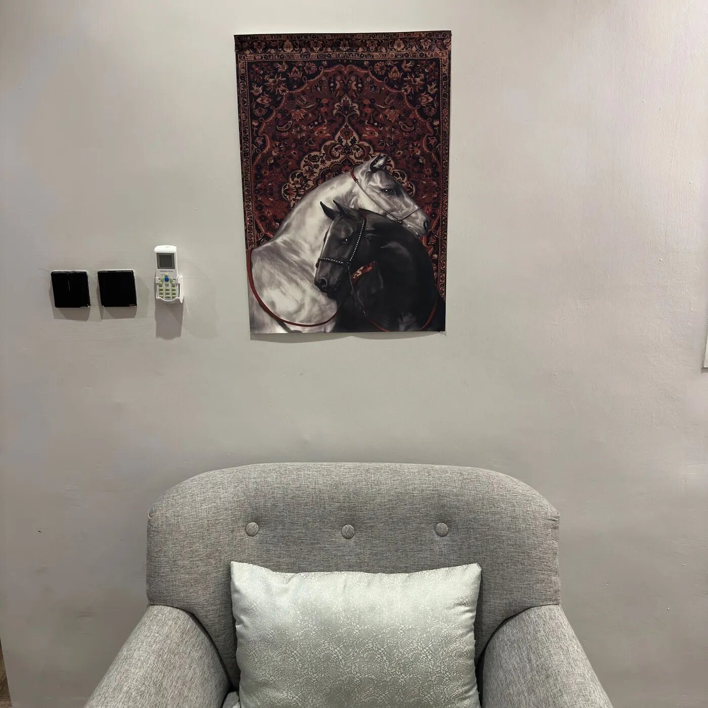 شقة بغرفة معيشة ونوم 9