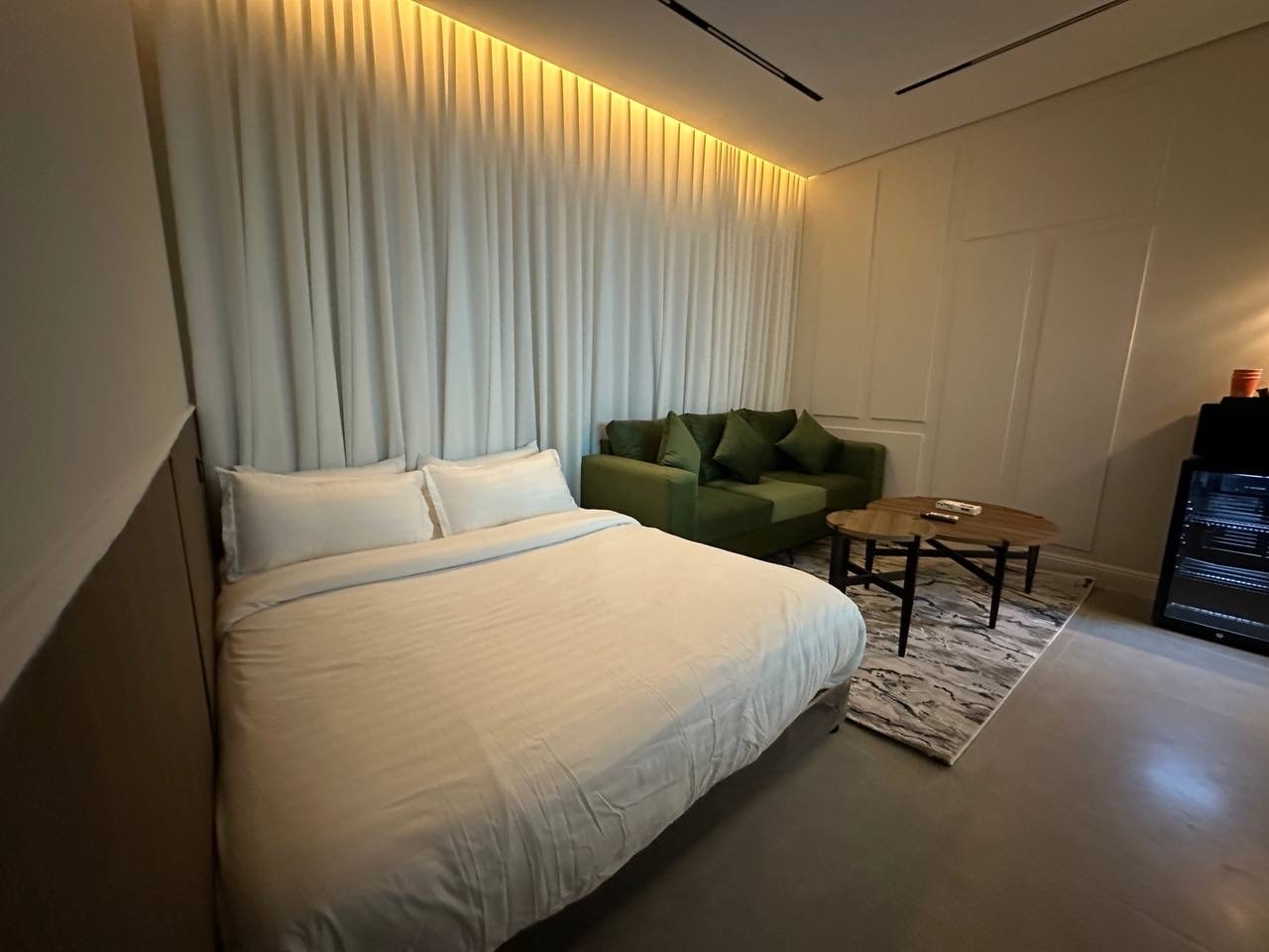 استديو مميز بجاكوزي 8