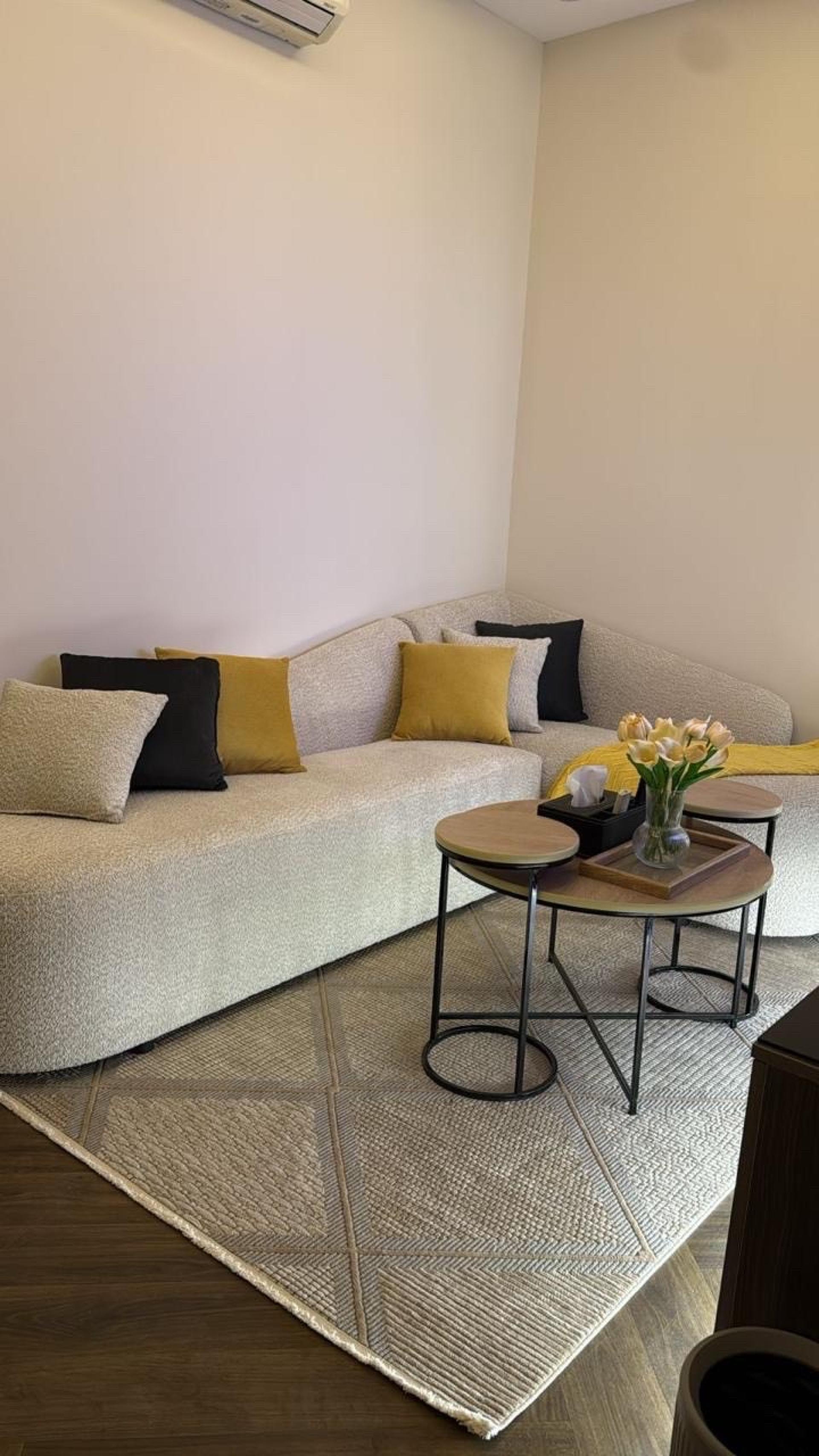 غرفة وصالة العقيق 7