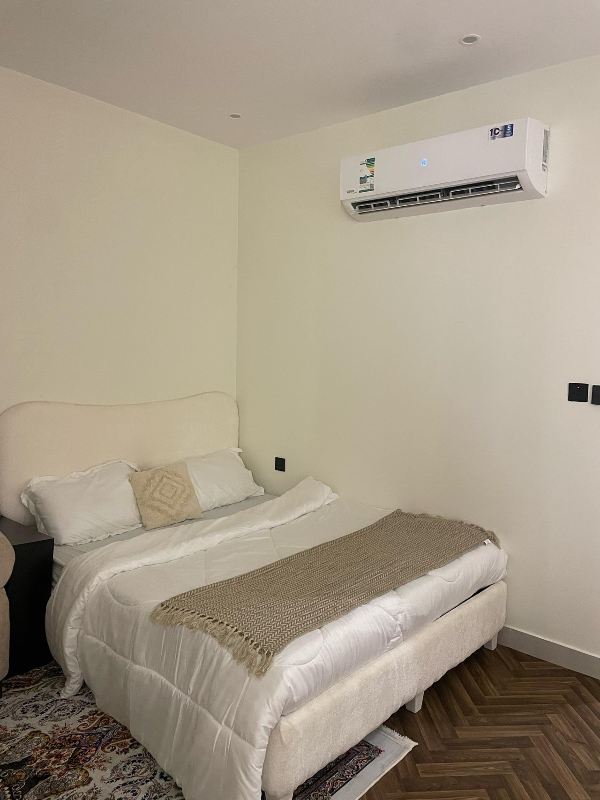 استديو هادئ 4