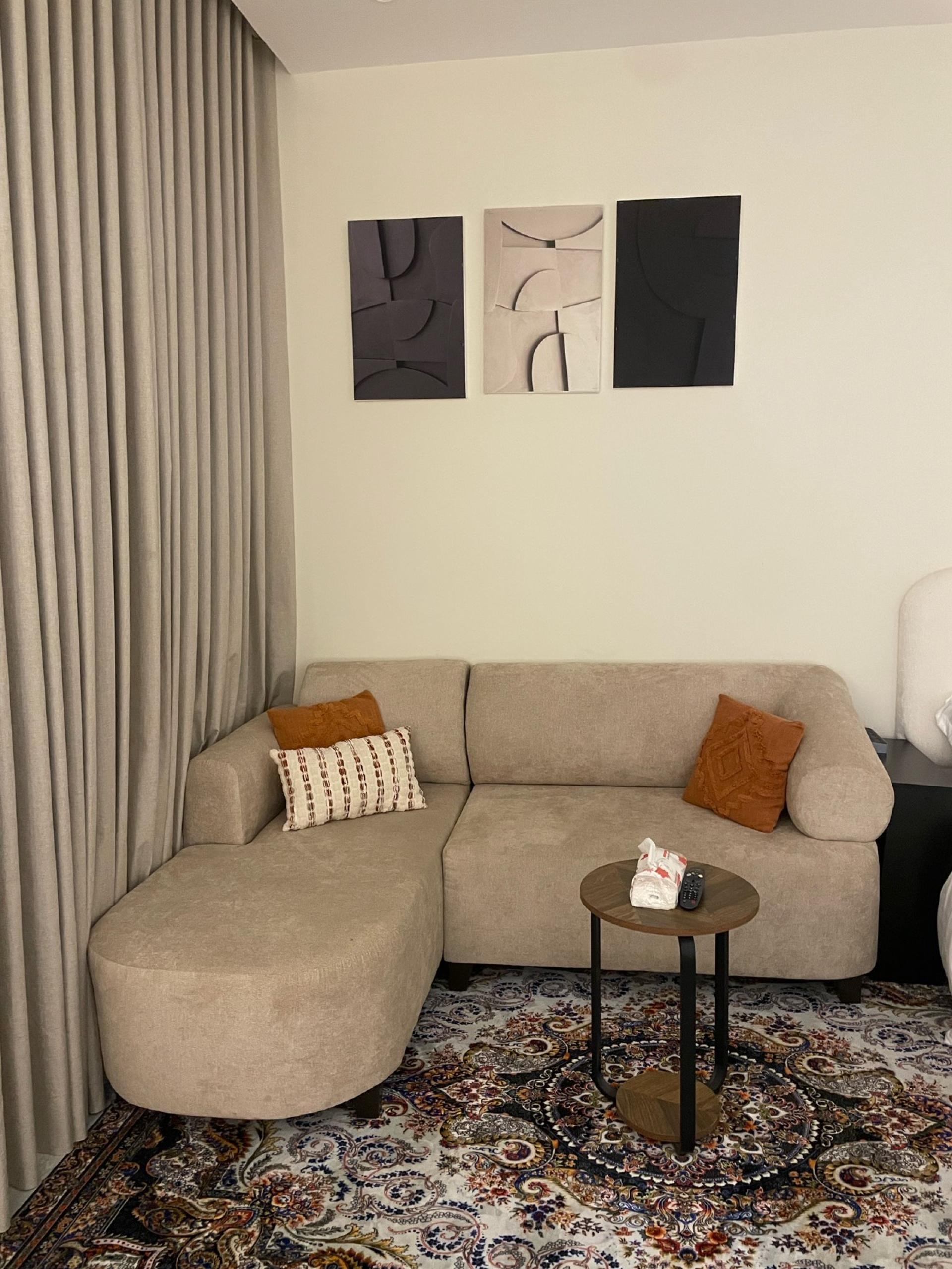 استديو هادئ 5