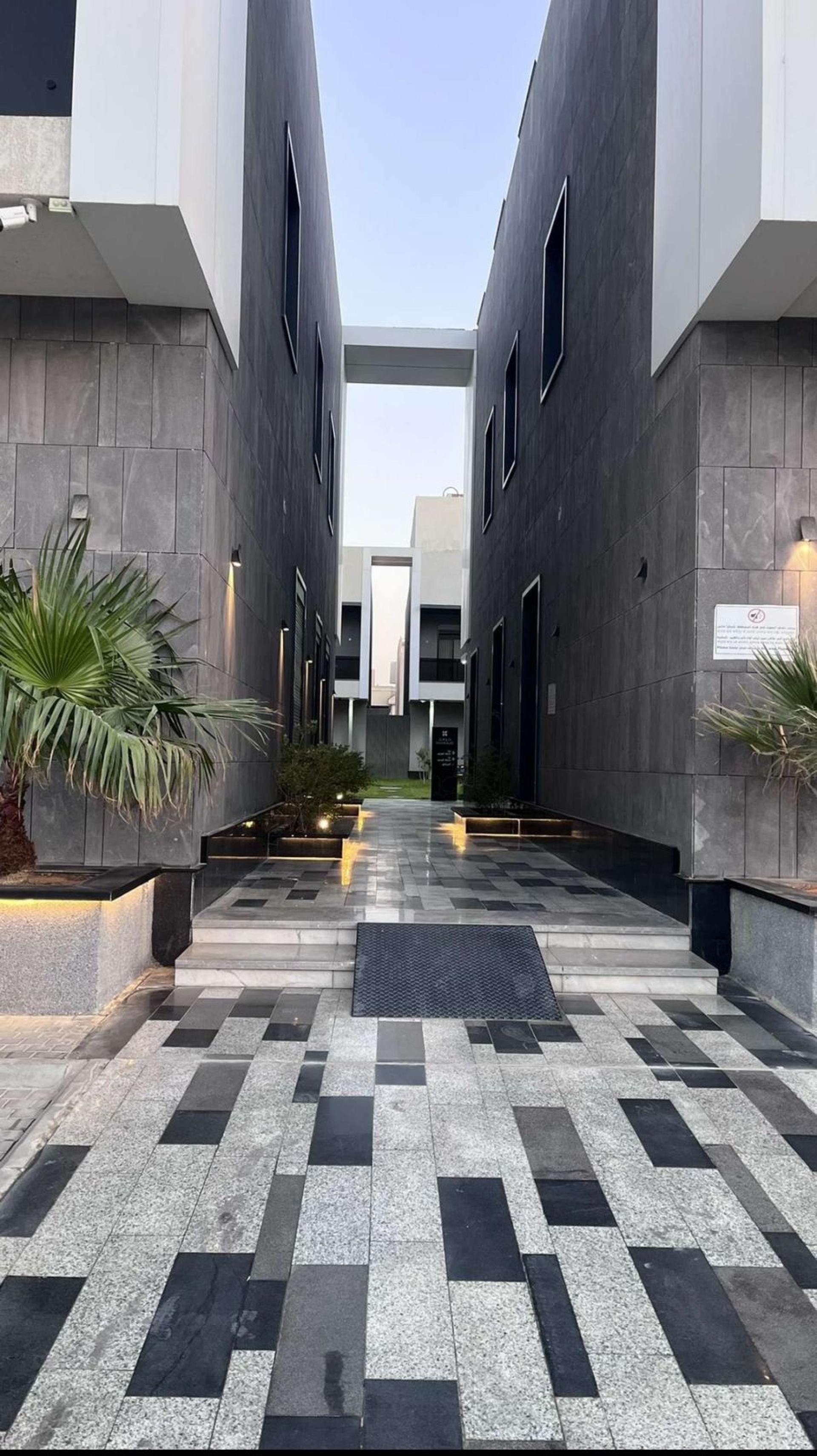 استديو واسع و انيق 19