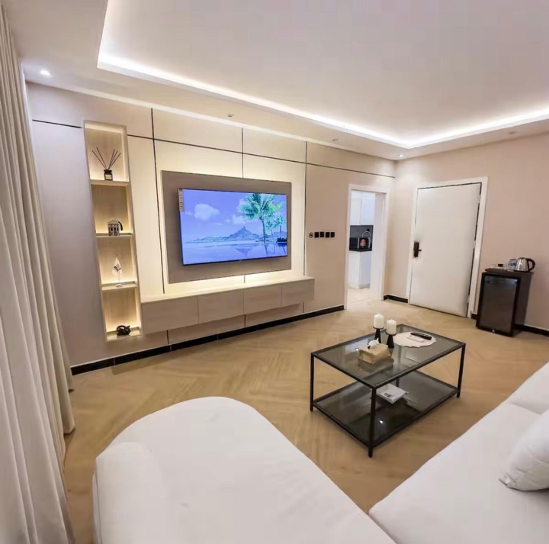 شقة فاخرة مقابل البوليفارد دخول ذاتي 2