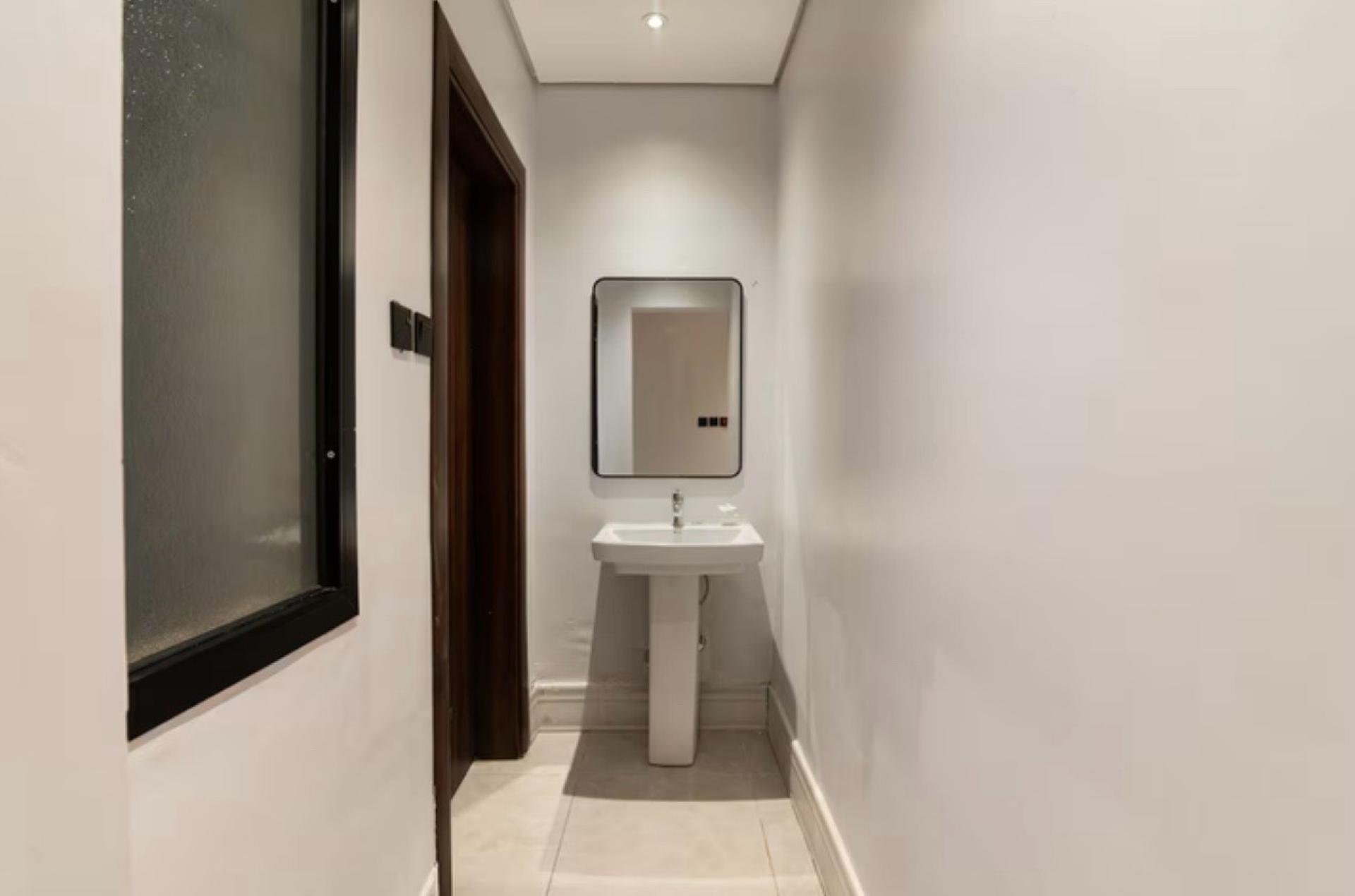 شقة مودرن غرفة وصالة أنيقة دخول ذاتي 9